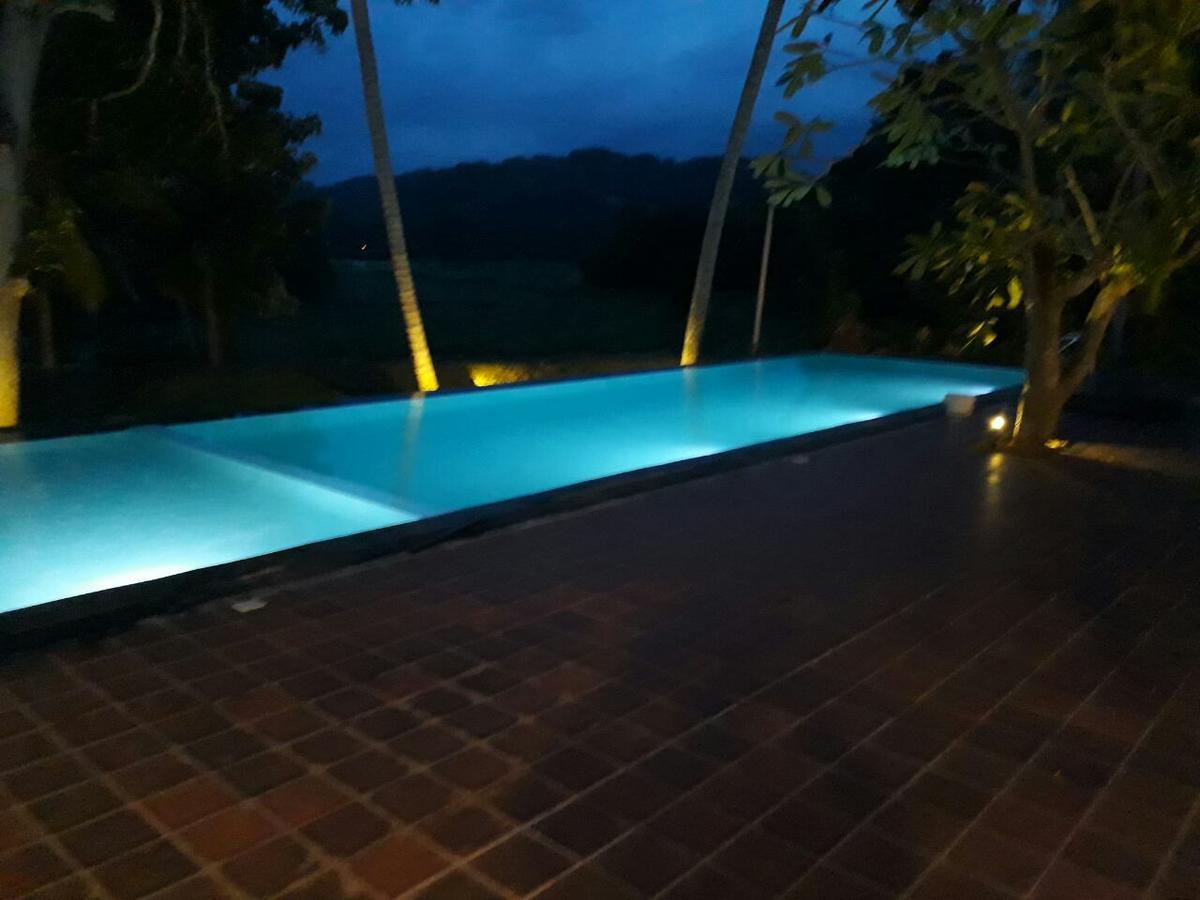 Hotel Raddegoda Walawwa Ridigama